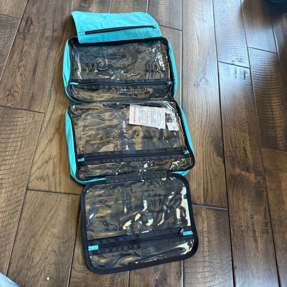 Bang Carsen Hanging Toiletry Bag‎ Teal Quilted Travel Makeup Organizer New NWT